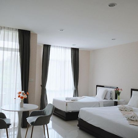 Herry Residence Чиангмай Екстериор снимка