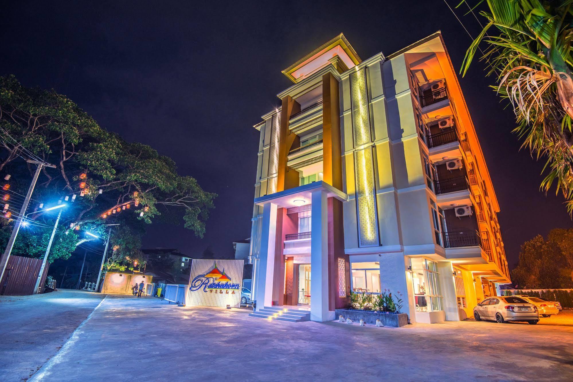 Herry Residence Чиангмай Екстериор снимка