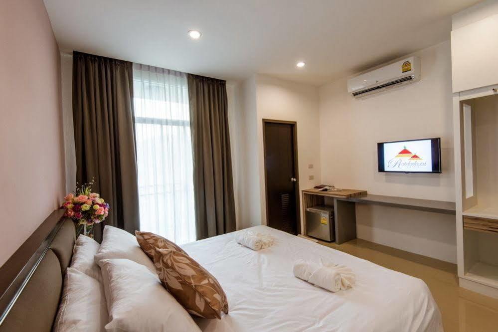 Herry Residence Чиангмай Екстериор снимка